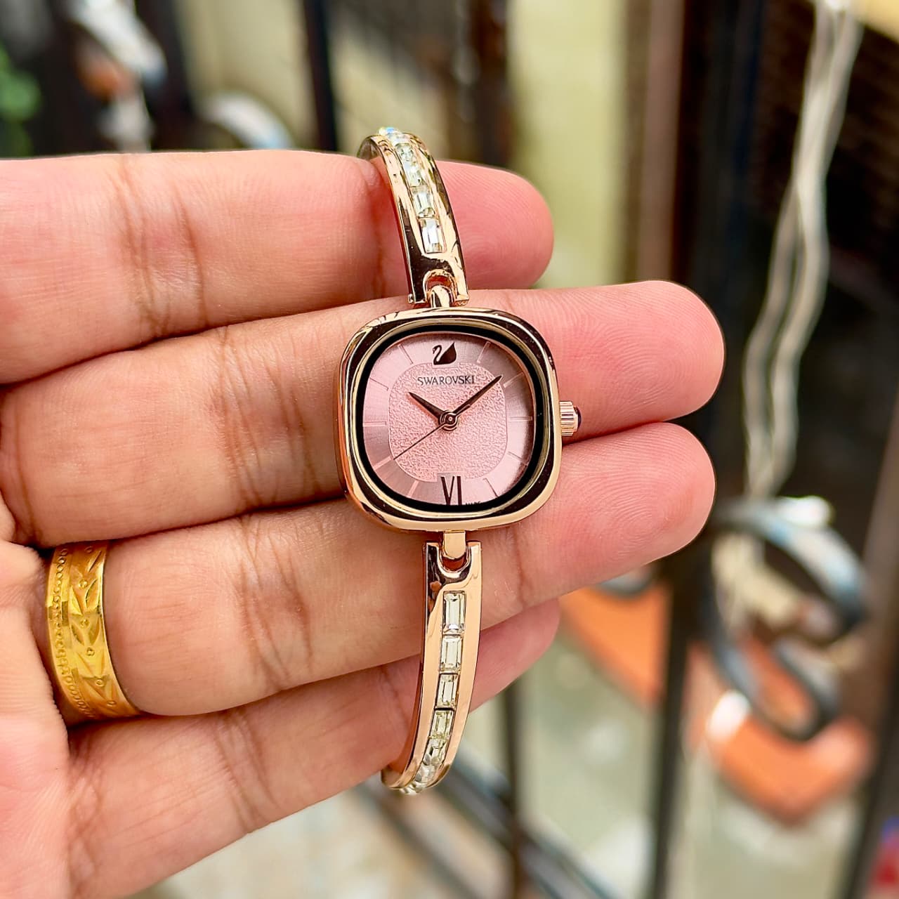 SWAROVSKI – ELEGANT LADIES LUXURY WATCH